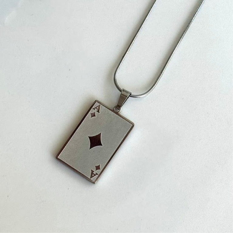 Karo Ası Unisex Kolye