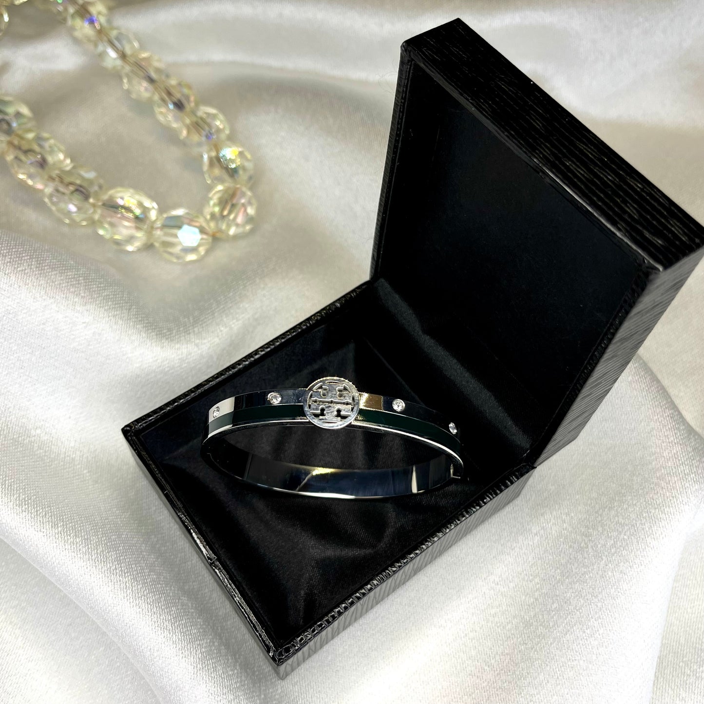 Haki Şerit & Taşlı Kelepçe