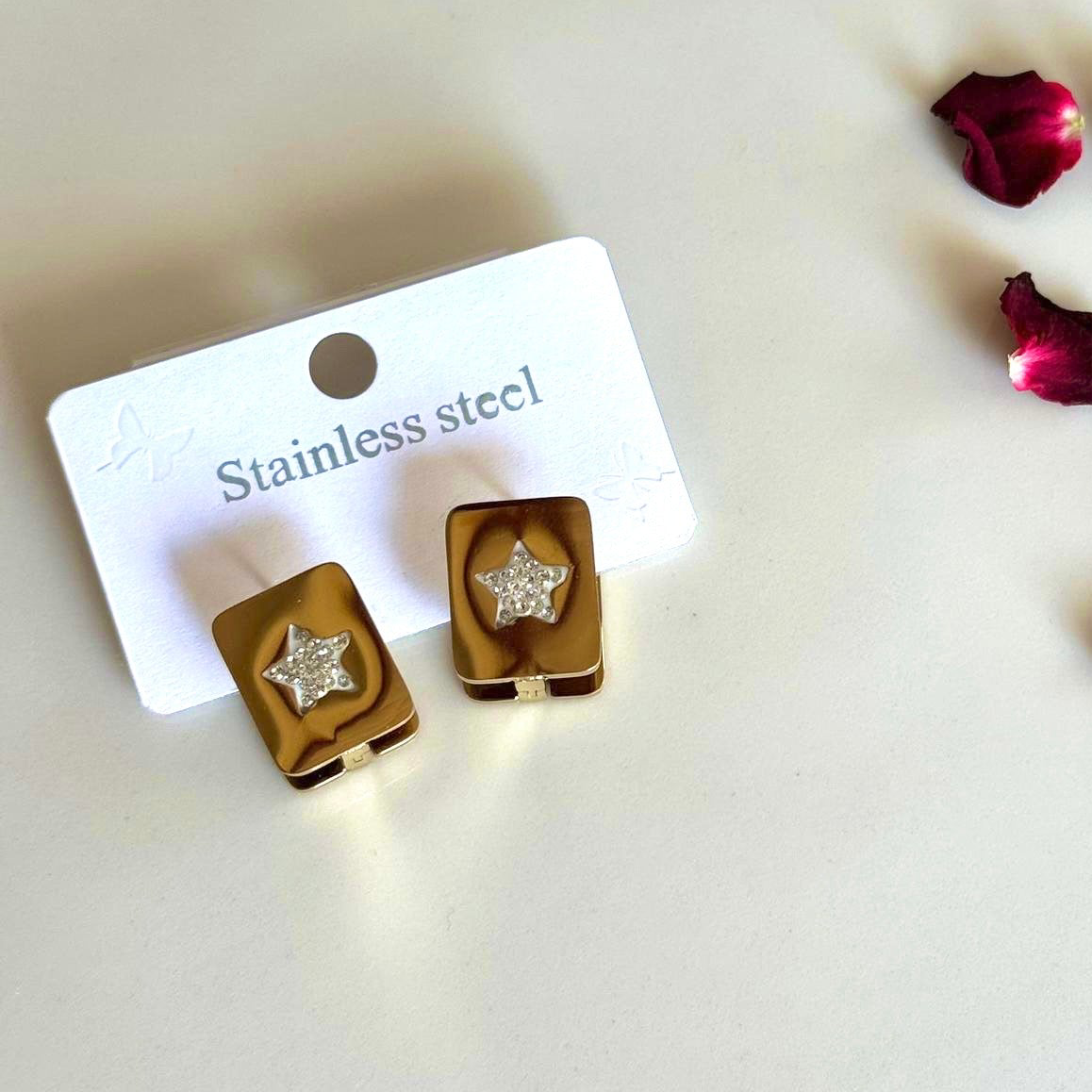 Yıldız Detay Küpe