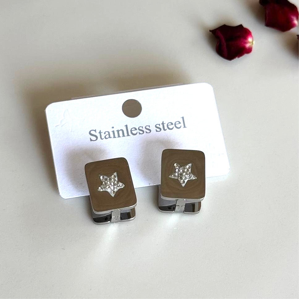 Yıldız Detay Silver Küpe